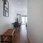Gravito 53 By Sweet Apartment