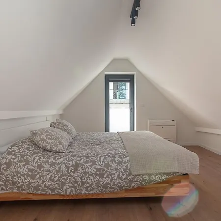 Gravito 53 By Sweet *